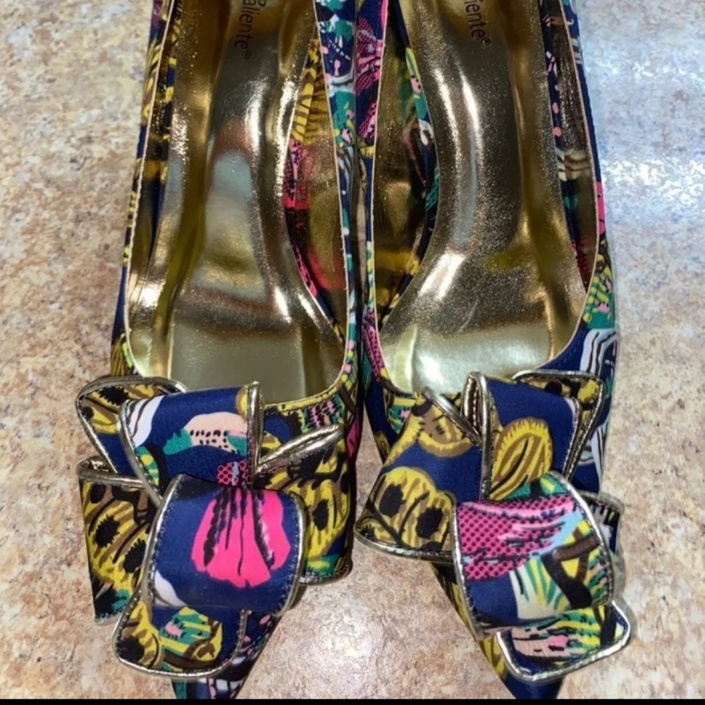 Women’s heels brand new size 11